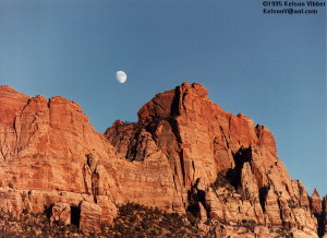 Moon over Springdale, Utah (SLR)